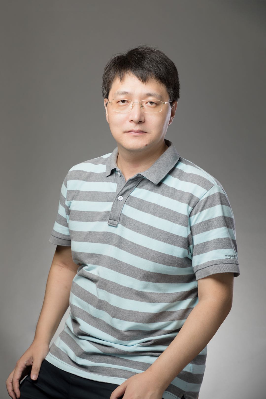 西北大學創新論壇第九百五十七講：Searching New Phenomenon in Uniformly Hyperbolic Systems